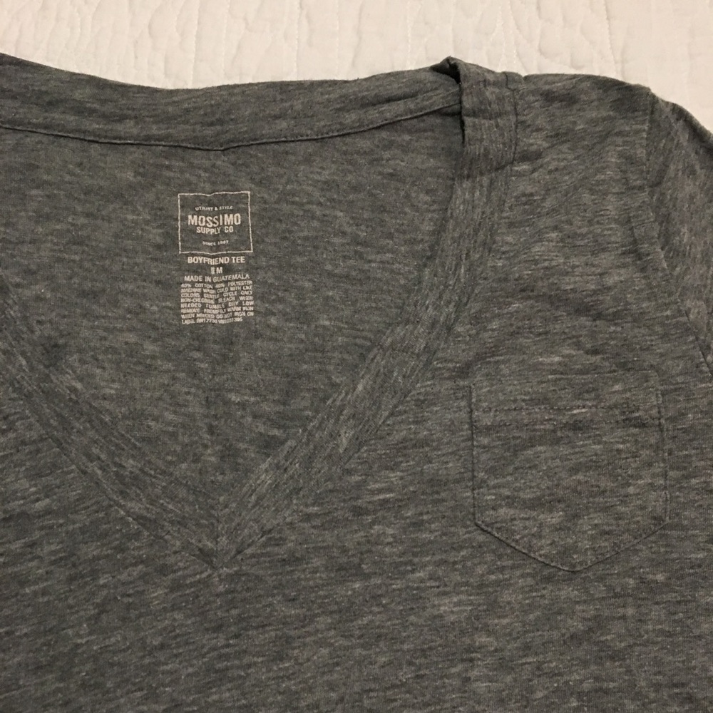 Gray tee - Picture 2 of 2